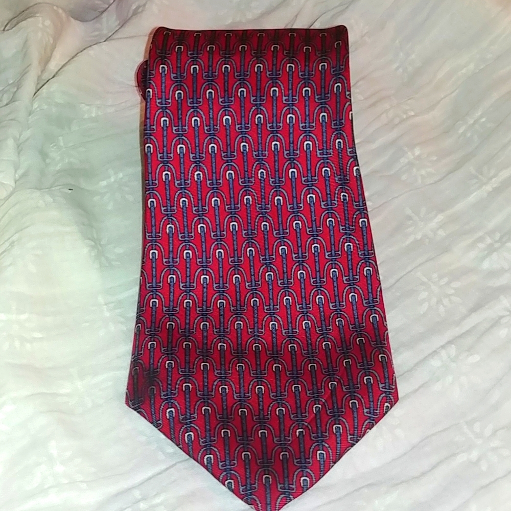 Men's red and blue pattern Saks Fifth Avenue tie